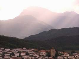Bilder - Best of 2004 - Spanien - Girona - berg-lichtspiel