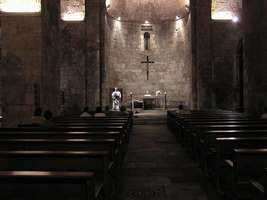 Bilder - Best of 2004 - Spanien - Girona - kirchen-schiff