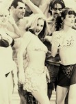 Favoriten - Goddesses - Christina Applegate 24 von 38